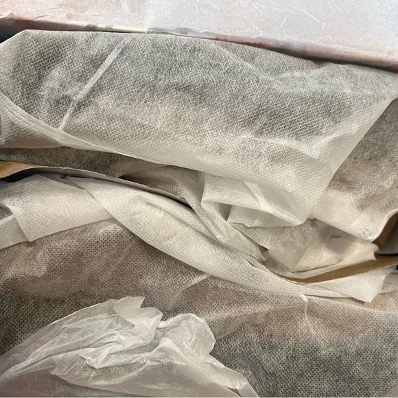 🆕Jeffrey Campbell Mary Jane Chunky Sole Platform Pump::Beige Box Khaki::NIB:: - Picture 8 of 10